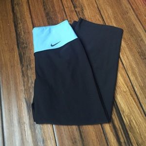 Nike DRY-FIT cropped skinny  leggings