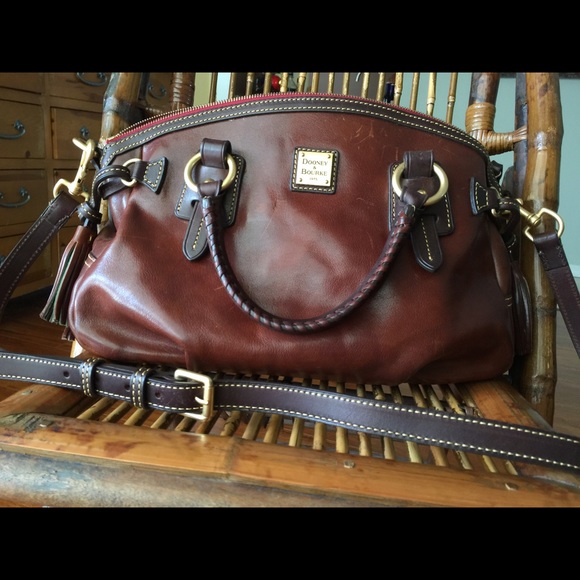 🚫SOLD🚫 Dooney and Bourke Toledo Mail Satchel