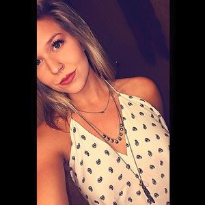 Meet your Posher, Danielle