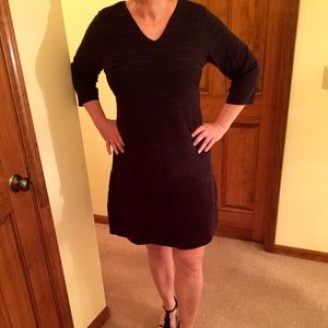 Wave textured, black, knit, 3/4 sleeve dress!