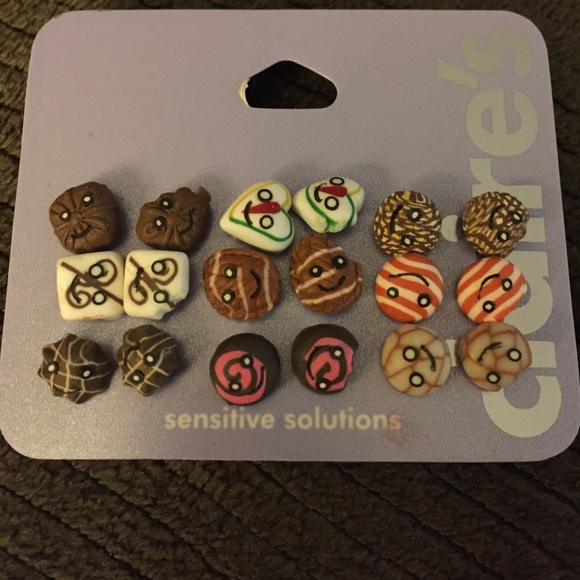 Ear rings
