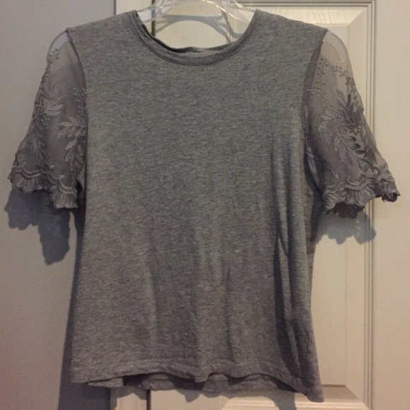 grey shirt lace sleeves Very cute - Picture 1 of 3