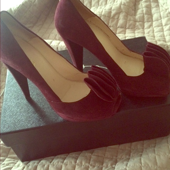 Prada shoes - Picture 1 of 4