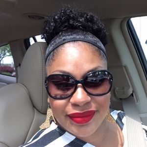 Meet your Posher, Alisha