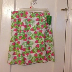 Brand new with tag Lilly Pulitzer skirt size 2.