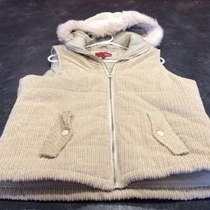 Vanity XL, cream corduroy, vest w/fur lined hood.