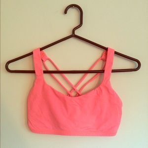 Lululemon Free to Be bra