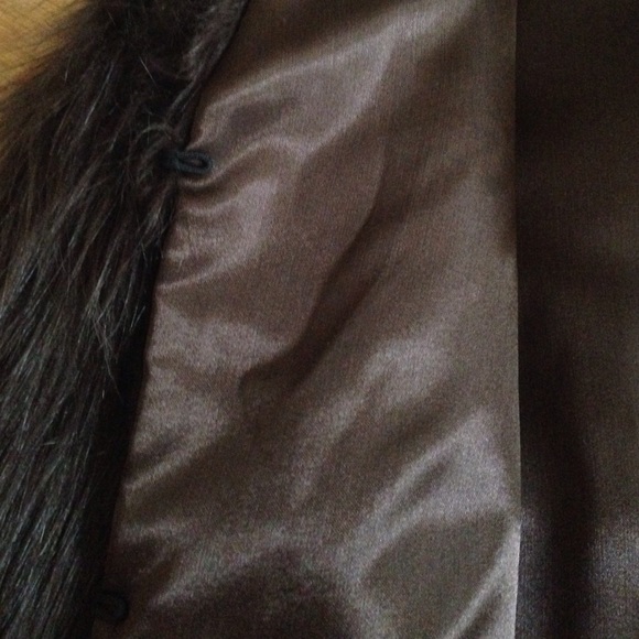 Brand New! Dark Brown faux fur vest - Picture 3 of 3