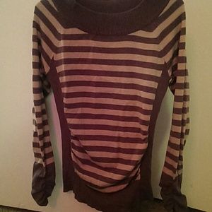 Trendy thin sweater