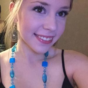 Meet your Posher, Toni