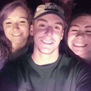 Meet your Posher, Christopher