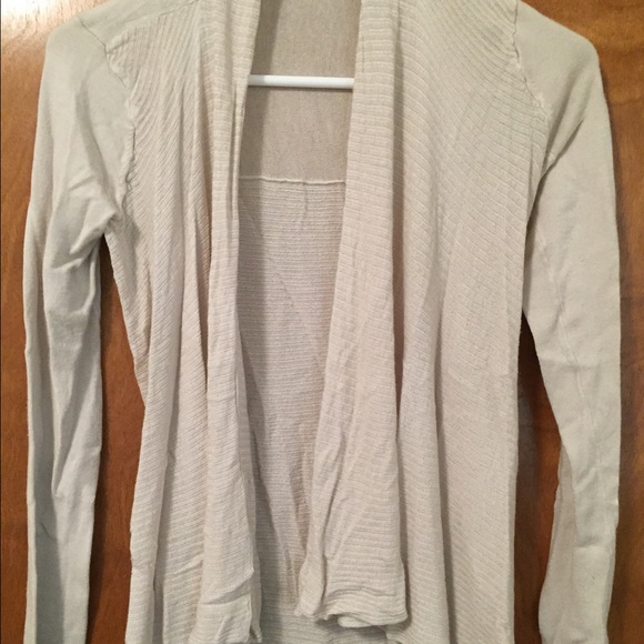 Lightweight sweater cardigan