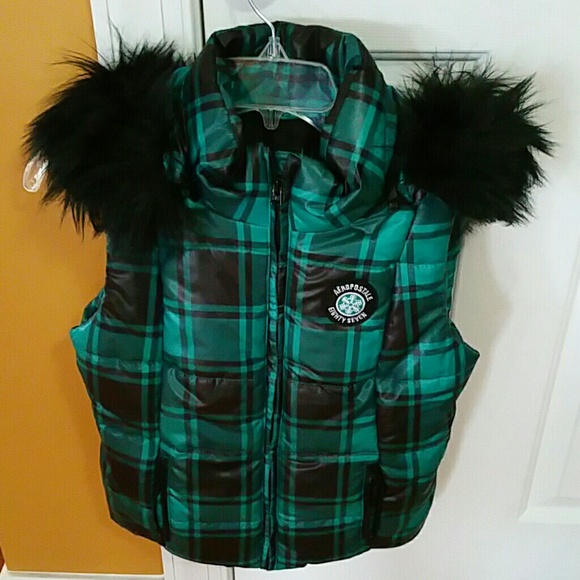 Aeropostale vest