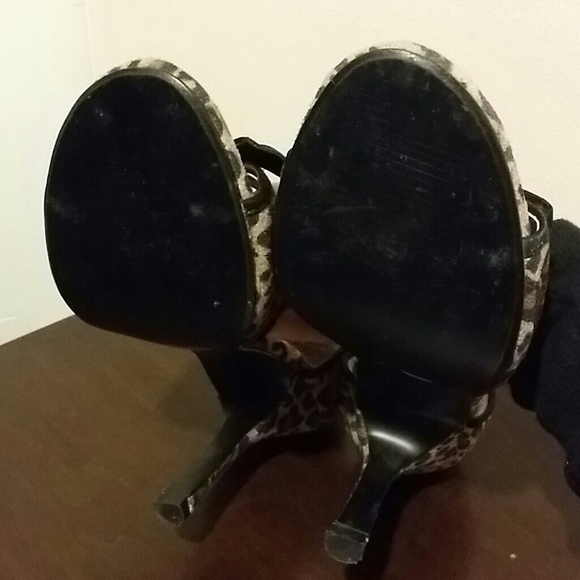 Leopard shoes size 6 - Picture 4 of 4