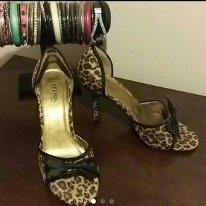 Leopard shoes size 6