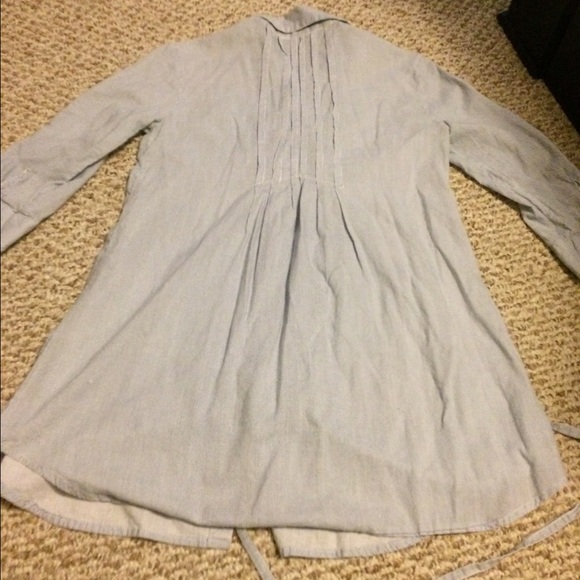Size small - Picture 3 of 3