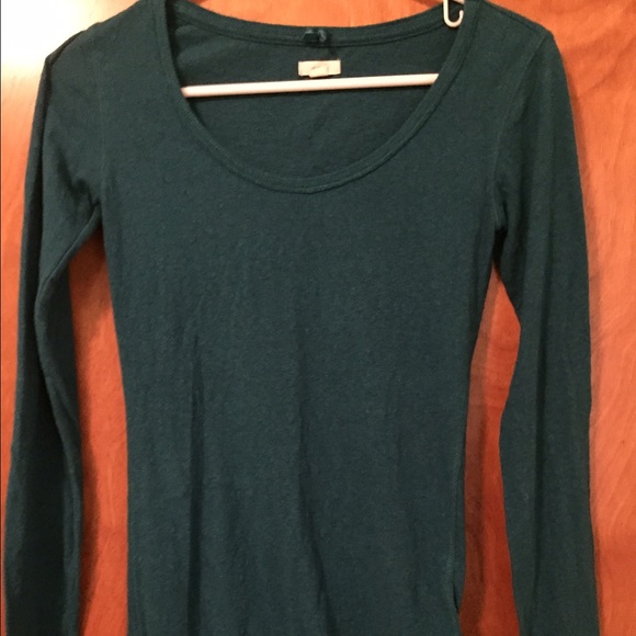 Long sleeve tee