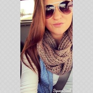 Meet your Posher, Savannah