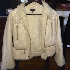 #Bebe faux suede/fur jacket Cream color, size S