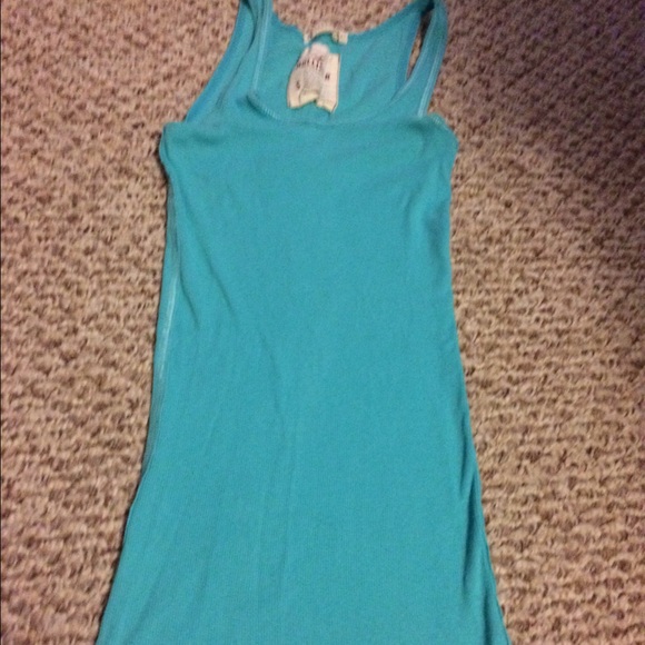 Size small - Picture 2 of 3