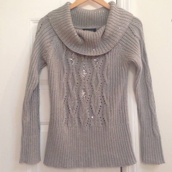 White House black market sweater