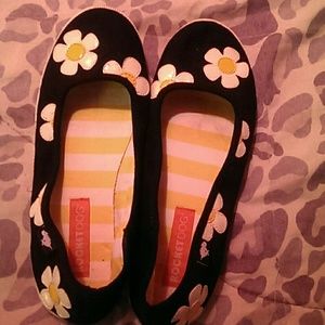 Slip ons