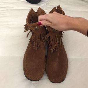 Women's slouchy Minnetonka moccasin boots