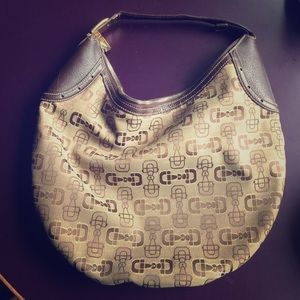 Gucci Hobo Purse with Carrying Bag