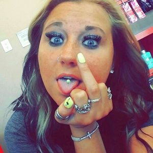 Meet your Posher, Dana