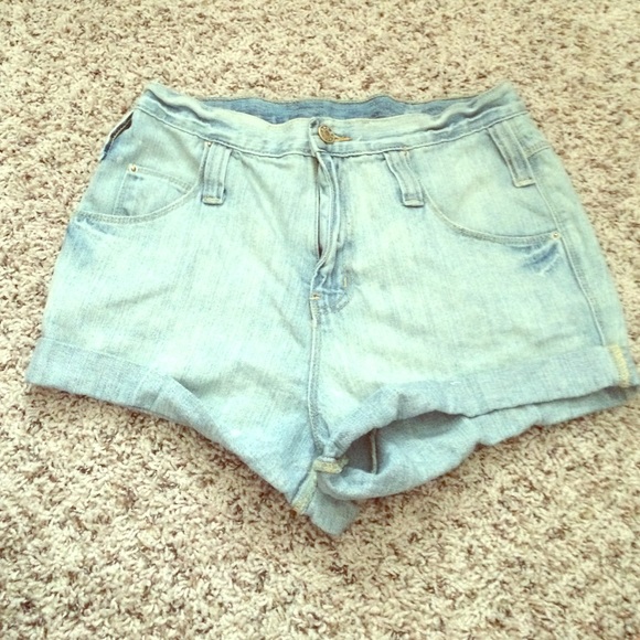 Urban Outfitters Pants - Bdg light shorts