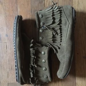 Minnetonka ankle moccasins