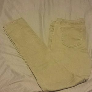 Rue 21 army green pants.