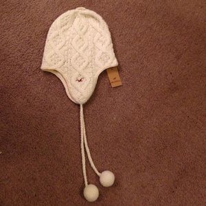 Hollister hat with tags