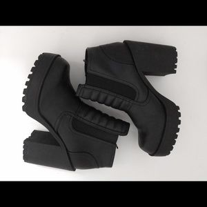 Tread Sole Black Chelsea Boots