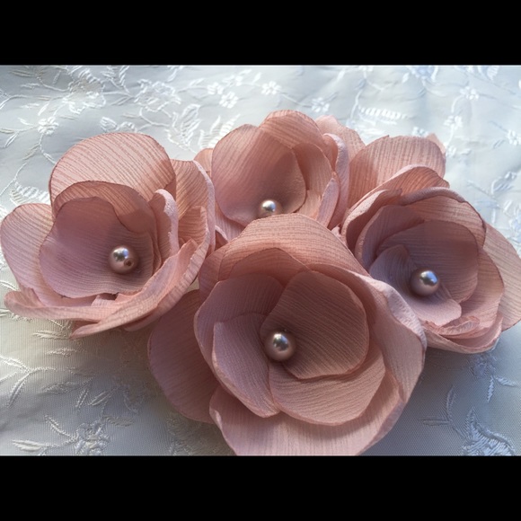 Flower brooches in blush pink