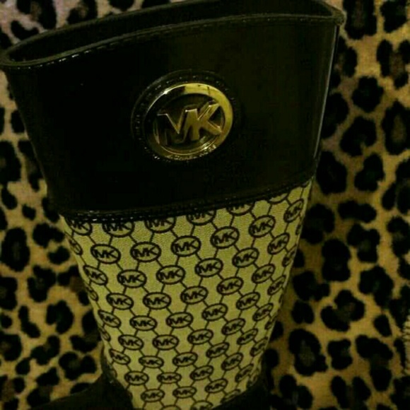 Michael Kors Boots - Picture 3 of 4