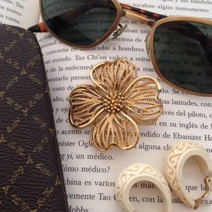 Trifari Brooch Vintage