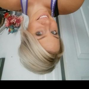 Meet your Posher, Stephanie