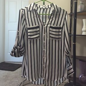 Express buttom down size small