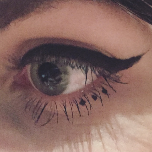 Meet your Posher, Vica