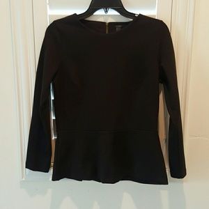 Long sleeve black peplim top