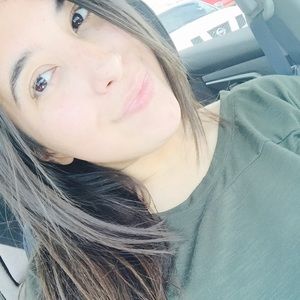 Meet your Posher, Gabriela
