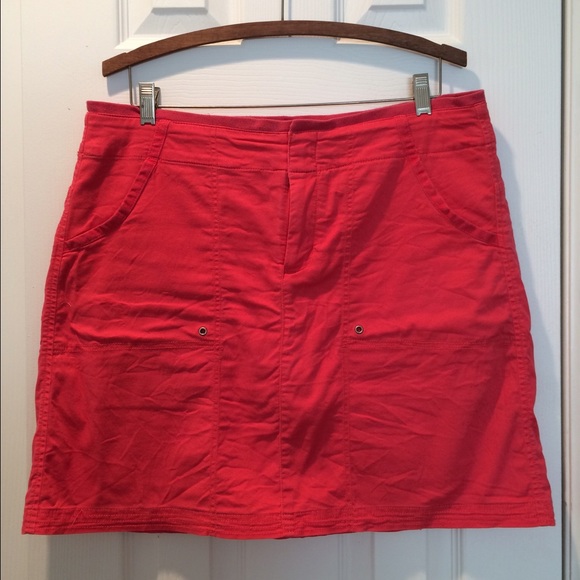 Athleta pink skort.