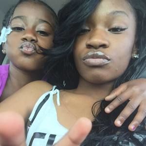 Meet your Posher, Malikah