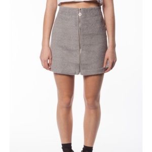 fluffy zip-up skirt 💭