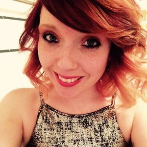 Meet your Posher, Chloe