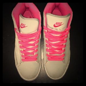 Nike shoes
