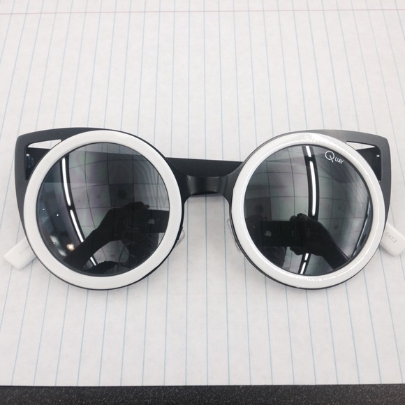 ⚡️FLASH SALE Quay Let's Dance Cat-Eye Sunglasses