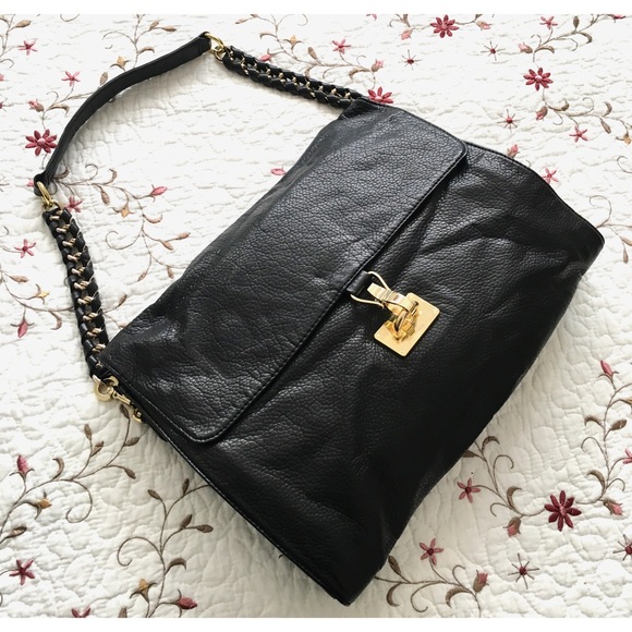 Steve Madden Handbags - Black Steve Madden shoulder bag 😍❤️