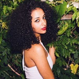 Meet your Posher, Loriane